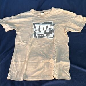 DC Cream Short Sleeve Tee with Logo